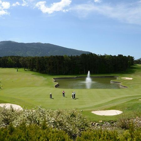 Château et Golf De Taulane La Martre Exterior foto